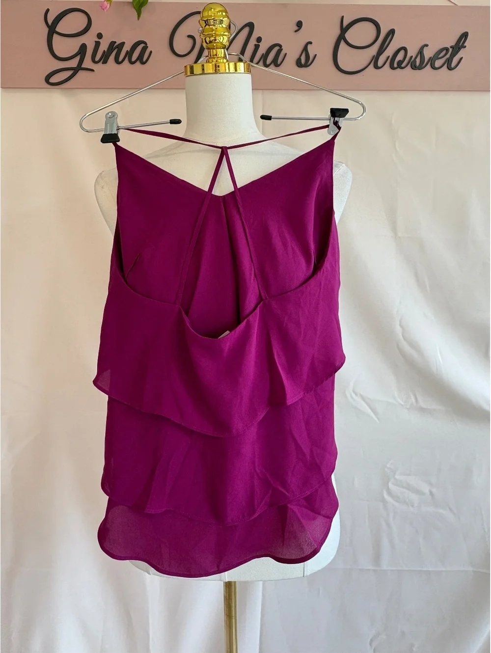 Express Women's Fuchsia Ruffled Sleeveless Blouse Size XS